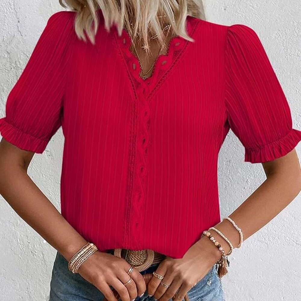 Red Eyelet top-lightly puffed sleeves - L (large)